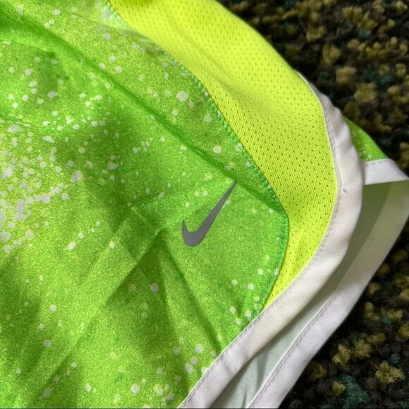 Nike Highlighter Green Running Shorts S - Picture 2 of 4